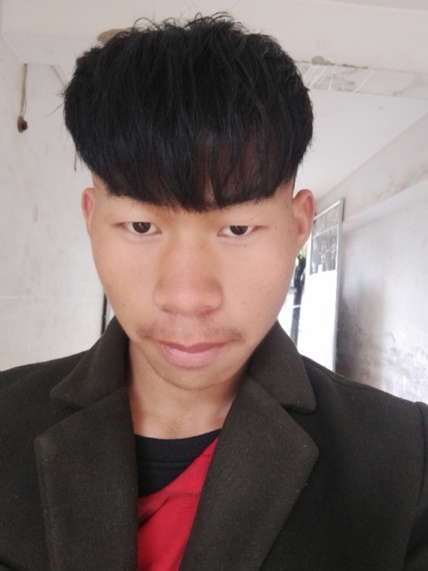 少年不在少的第一张照片--嵩明蓝颜知己交友网