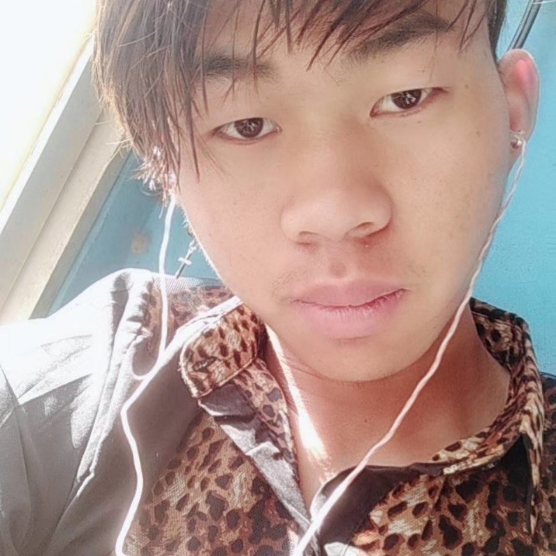 少年不在少的第三张照片--嵩明蓝颜知己交友网